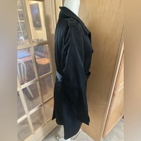 Prada Classic Black Trench Coat - Picture 3 of 12